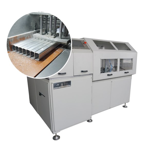 鄧氏全自動鋁管切割機 鄧氏全自動鋁管切割機