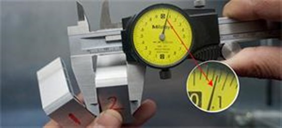 切鋁機切割產品端面測量尺寸