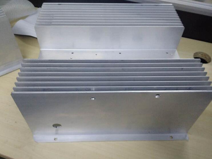 【蘇州】鋁合金散熱器切割機(jī)精度高，客戶陸續(xù)訂購2臺